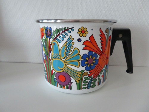 Casserole émaillée avec