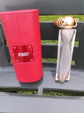 Étui lunettes Ziggy rouge +  Flacon vide Orgänzä de Gïvënchÿ eau de parfum 50 ml