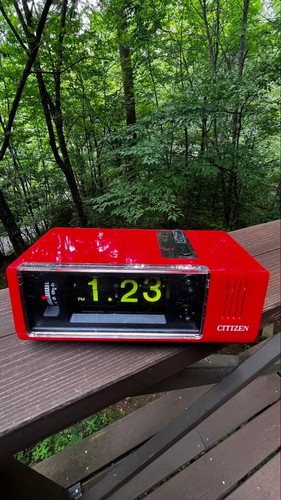 Horloge bureau rétro rouge - de,