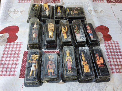 Lot figurines - lot,