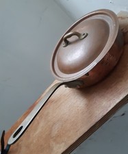 Ancienne Casserole Plate En Cuivre Avec Son Couvercle D'origine Début 20ème...