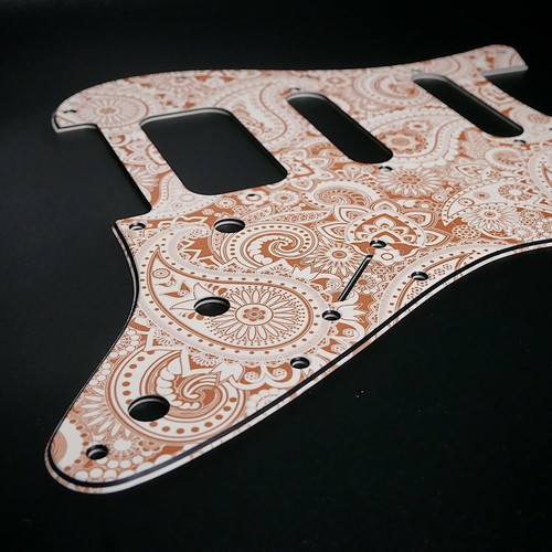 Pickguard fender strat - pickguard,