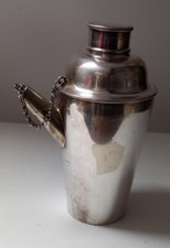 Ancien shaker en métal