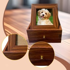 Urne funéraire en bois pour