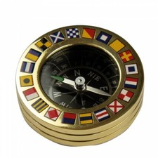 Belle Boussole marine en laiton décor drapeaux code maritime, diametre 5cm