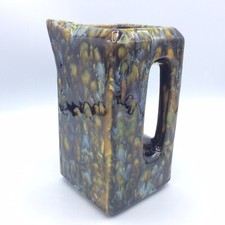 Pichet forme carrée en - de,