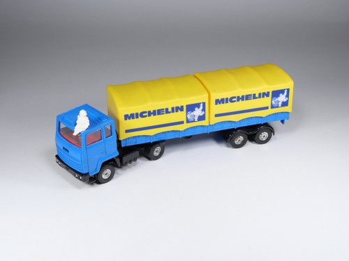 Corgi 1108 articulated - 1108,