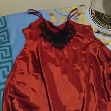 nuisette rouge bordeaux, taille 1xl