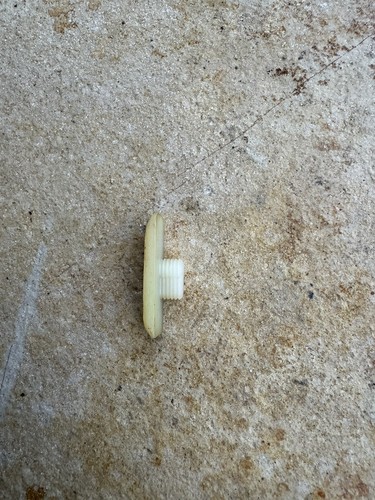 Tampon plastique côté droit - plastique,