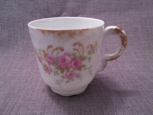 Tasse ancienne porcelaine - en,