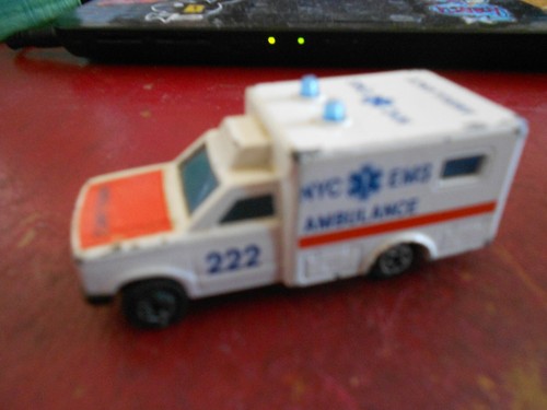 Ambulance majorette 1 60e - -, 1.60e.