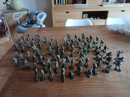 Plus soldats crescent - plus,