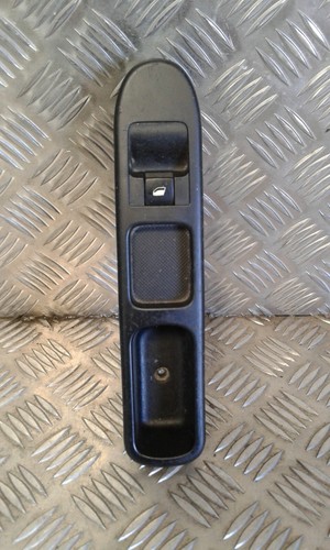 Commande bouton lève vitre