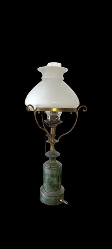 Antique lume pétrole - lume, À