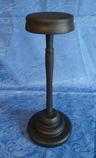 PORTE CHAPEAU/ Présentoir  en