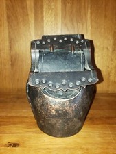 Ancien collier de cloche alpine pour vache montagnardes origine allemande