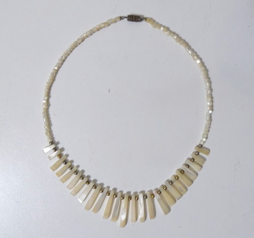 Ancien collier ras - de, cou