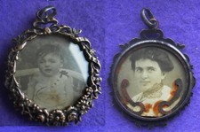 vers 1900 PENDENTIF PHOTOS (2) BÉBÉ + SA MAMAN cerclage fleuri style Louis XVI