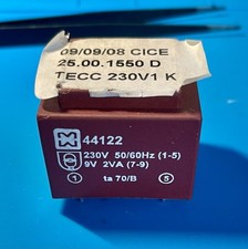 Transformateur 230–9V Moulé