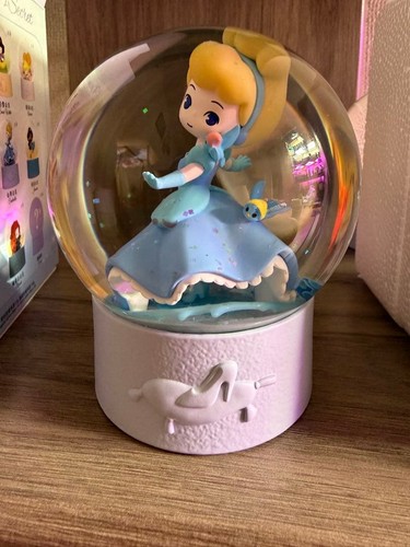 Disney princess snow - snow, globe