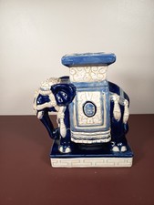 Magnifique Éléphant en Céramique Blanc et Bleu, Ancien cendrier Éléphant Vintage