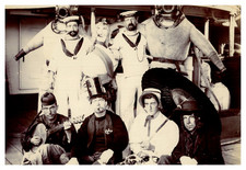 Chine, Hommes en costume