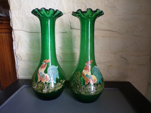 Paire vases émaillés au - de,