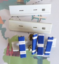 Lot barrettes de - 4,