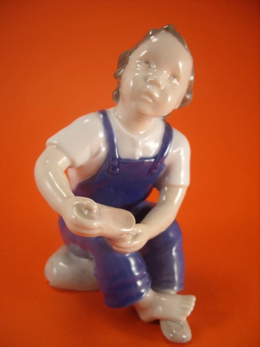 Bing grondahl statuette - bing&grondahl, "aiuto