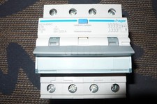 DISJONCTEUR DIFFERENTIEL