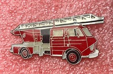 T23 Pin's Fire Truck Citroen