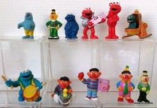 LOT FIGURINE 1 rue SESAME/ SESAME STREETS ELMO/COOKIE/ERNIE/HERRY MONSTER HENSON