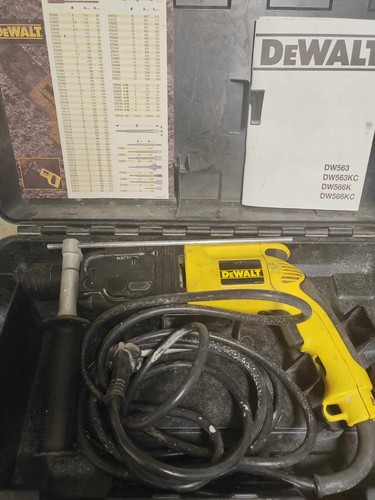 Perforateur dewalt 566qs