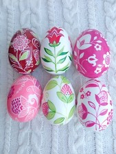 Oeufs d'autruche décoratifs