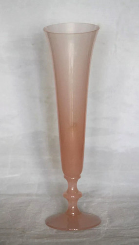 Opaline rose corail vase - , sur