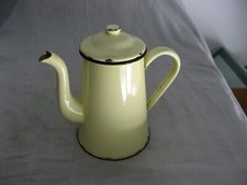 Très belle ancienne cafetière émaillée de couleur jaune pastel vers 1930