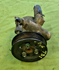 Pompe de direction assistée / VW POLO 3 / 1.4 TDI / 6N0422154A