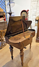 Piano ORPHEUS à disques d'Ariston (instrument de musique automatique)