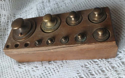 Boite poids incomplete - boite, ev
