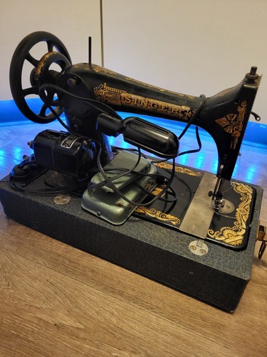 Rare sphinx singer sewing - sphinx,