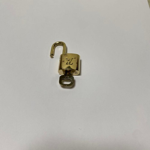 Serrure cadenas louis vuitton - serrure,