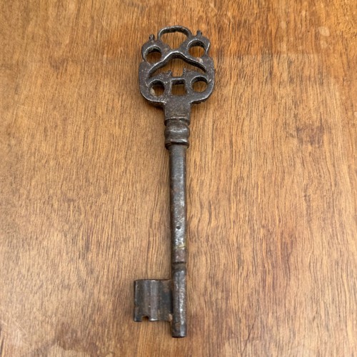 Clé fer forgé - forgé, l9301