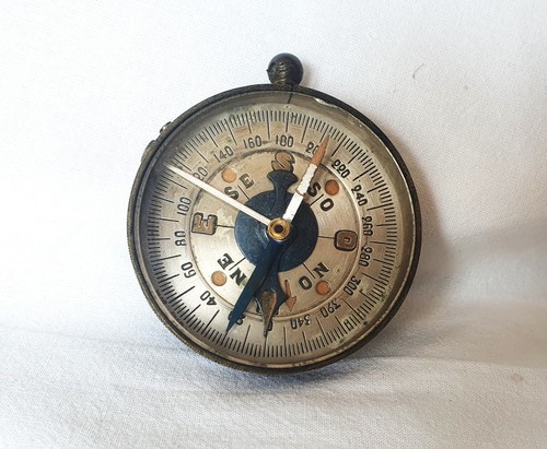 Ancien boussole cadran - ancien,