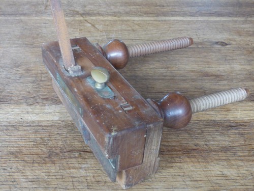 Ancien rabot cormier et - en,