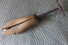 ancien embauchoir forme chaussure écarteur outil cordonnier