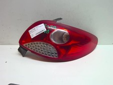 Feu arriere principal droit