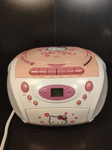 2006 hello kitty stereo - am/fm,