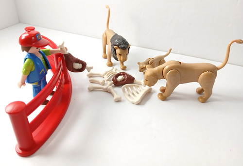 Playmobil zoo toy - zoo, figure
