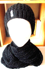 BONNET et SNOOD  TRICOTE