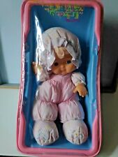 Peluche Poupée chiffon tête mains plastique 35 cm rose fleurs transat Nicotoy 